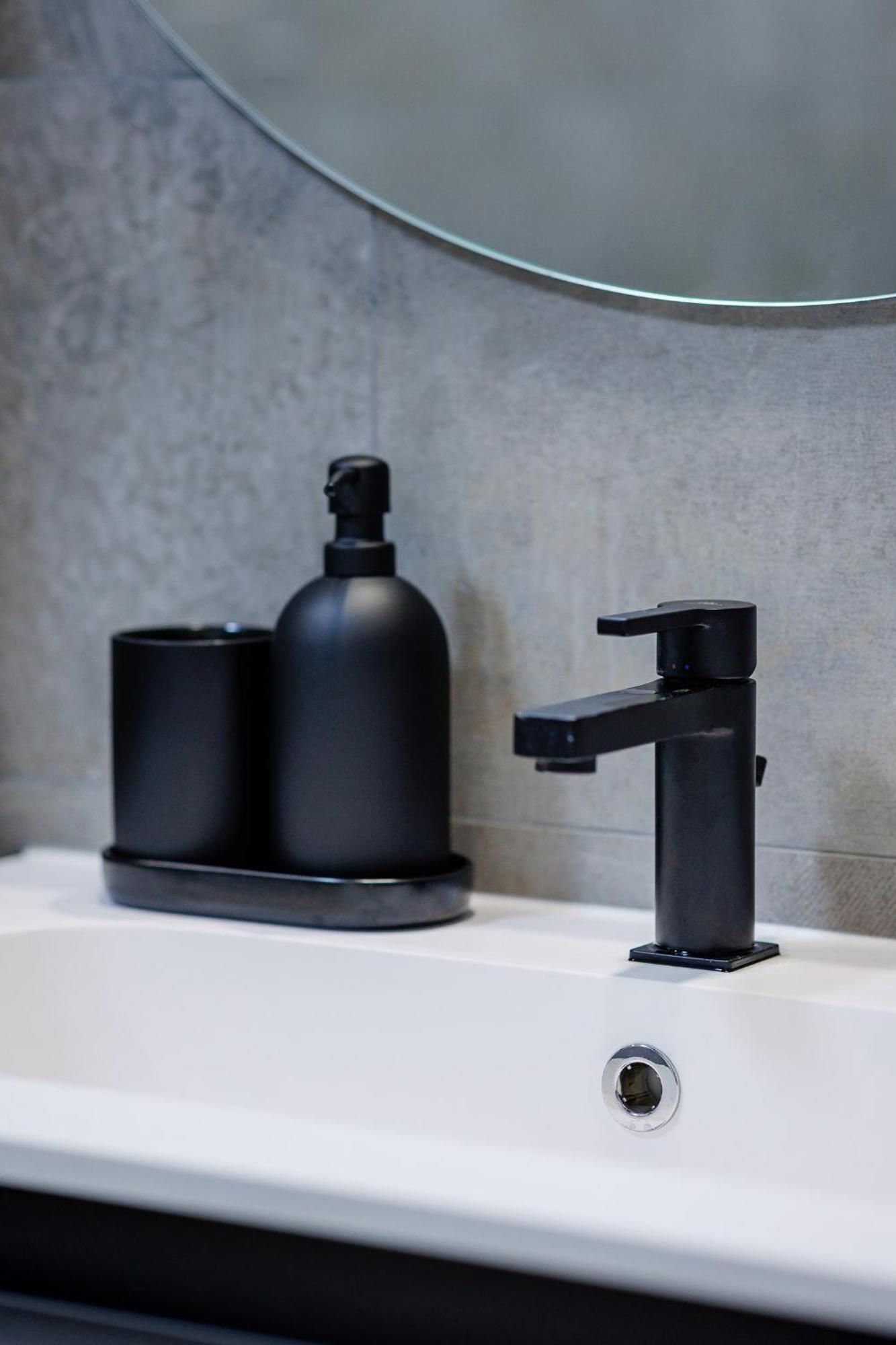 The Corner Luxe Apartment Bucureşti Eksteriør bilde